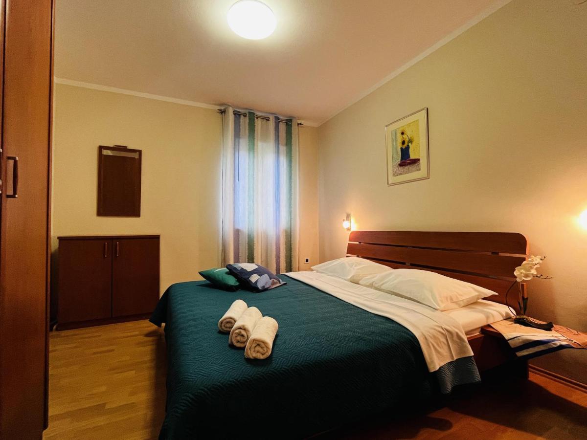 קרק Apartmani Ivica מראה חיצוני תמונה
