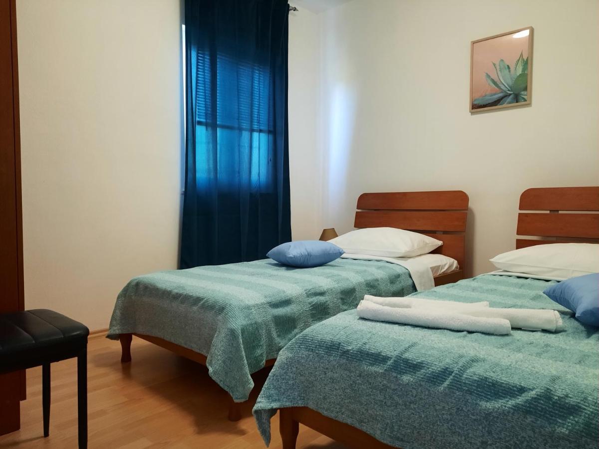 קרק Apartmani Ivica מראה חיצוני תמונה