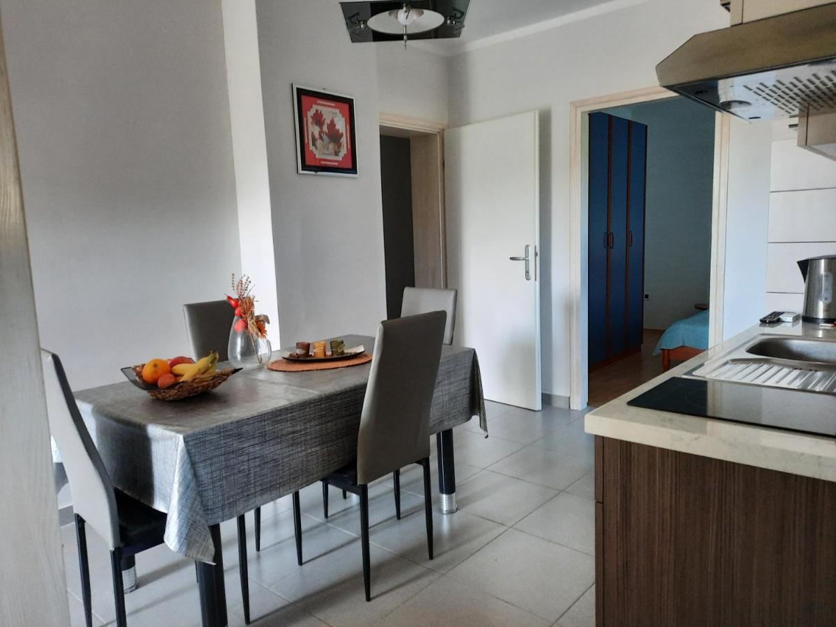 קרק Apartmani Ivica מראה חיצוני תמונה