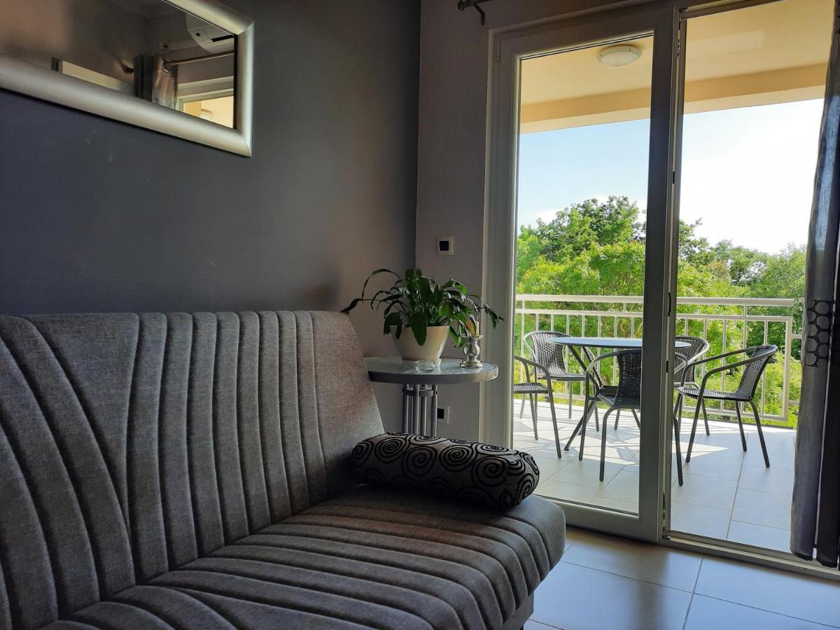 קרק Apartmani Ivica מראה חיצוני תמונה